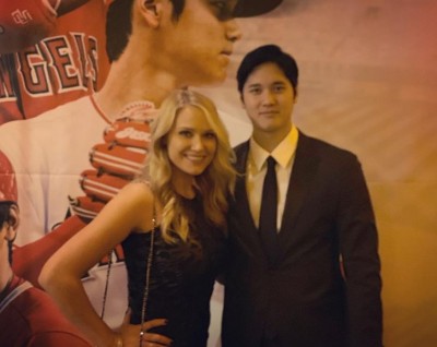 MLB》大谷合影人氣正妹記者 粉絲大讚俊男美女