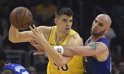 NBA》湖人送走潛力小將 換不到一眉哥傳考慮「甜瓜」