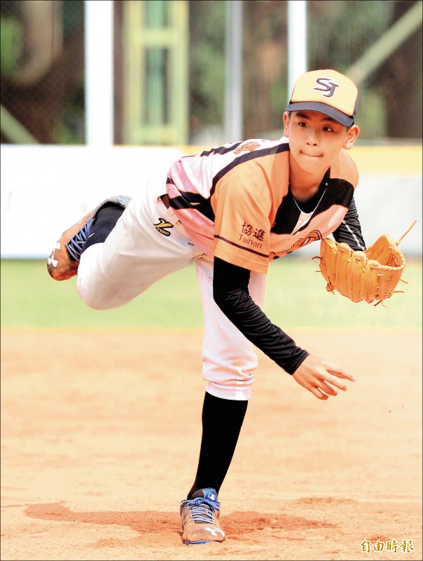 富邦盃》差點無安打 鄞雋嘉完封勝 富邦盃》差點無安打 鄞雋嘉完封勝
