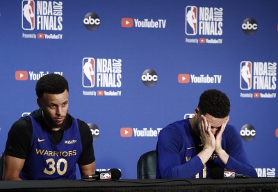 NBA》杜蘭特受傷是誰害的? 柯瑞力挺勇士高層 NBA》杜蘭特受傷是誰害的? 柯瑞力挺勇士高層