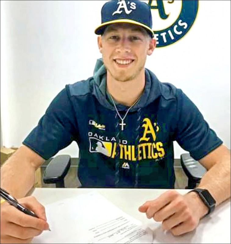 素人40秒影片 換來運動家合約