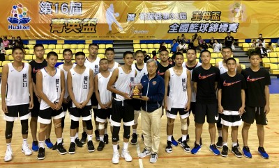 菁英盃籃球》能仁家商26分大勝南山高中 完成2連霸 菁英盃籃球》能仁家商26分大勝南山高中 完成2連霸