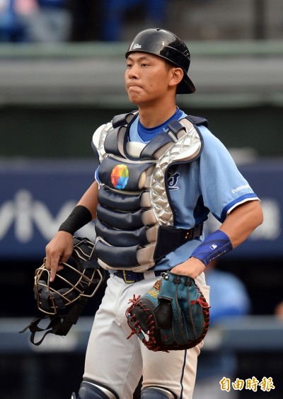 中職》搭配陳仕朋有默契 戴培峰:學長有提醒 中職》搭配陳仕朋有默契 戴培峰:學長有提醒