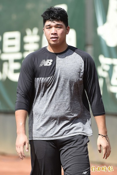中職》鄭鈞仁本季首中繼到手 感謝教練團耐心 中職》鄭鈞仁本季首中繼到手 感謝教練團耐心