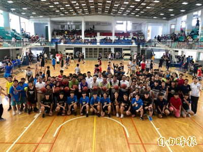 籃球》中華電信公益三對三賽屏中登場 努力找尋籃球幼苗