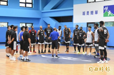 SBL》17名洋將來台討生活 台灣男籃主帥帕克推薦5人 SBL》17名洋將來台討生活 台灣男籃主帥帕克推薦5人
