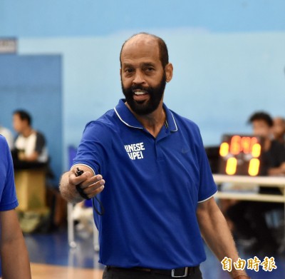 籃球》17名洋將僅是「SBL限定款」 帕克:看不到中意的歸化人選 籃球》17名洋將僅是「SBL限定款」 帕克:看不到中意的歸化人選
