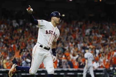 MLB》柯瑞亞再見轟有洋蔥 繞壘時這個動作深具意義 MLB》柯瑞亞再見轟有洋蔥 繞壘時這個動作深具意義