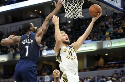 NBA》溜馬與優質中鋒談判陷僵局 雙方尷尬不願多談 NBA》溜馬與優質中鋒談判陷僵局 雙方尷尬不願多談