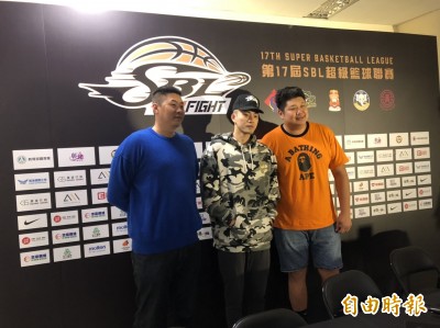 SBL》元老球星回娘家 哈孝遠最懷念練球完吃大餐 SBL》元老球星回娘家 哈孝遠最懷念練球完吃大餐