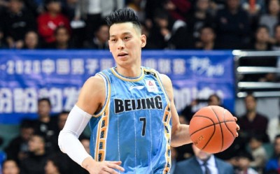 CBA》與火箭前隊友同場較勁 林書豪得13分創新低 CBA》與火箭前隊友同場較勁 林書豪得13分創新低