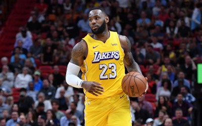 NBA》上下半場表現判若兩人 詹皇:隊友打醒了我 NBA》上下半場表現判若兩人 詹皇:隊友打醒了我
