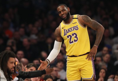 NBA》父子將合體尼克? 詹姆斯:我兒子現在才9年級 NBA》父子將合體尼克? 詹姆斯:我兒子現在才9年級