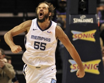 NBA》主力中鋒本季報銷 獨行俠急CALL前年度防守球員 NBA》主力中鋒本季報銷 獨行俠急CALL前年度防守球員