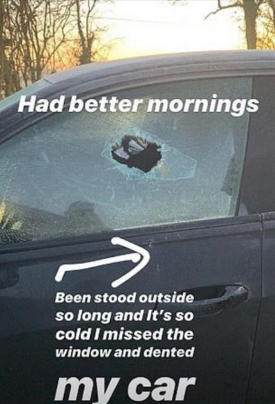 足球》奇葩?被鎖在車外...英格蘭前鋒竟砸碎車窗 足球》奇葩?被鎖在車外...英格蘭前鋒竟砸碎車窗