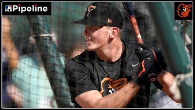 MLB》金鶯天才捕手左右打皆開轟！ 總教練讚不絕口（影音）