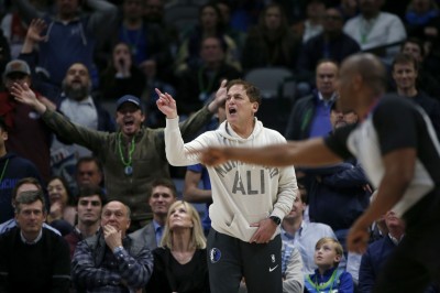 NBA》怒轟「裁判爛不是只有今天」 獨行俠老闆恐再吃罰單 NBA》怒轟「裁判爛不是只有今天」 獨行俠老闆恐再吃罰單