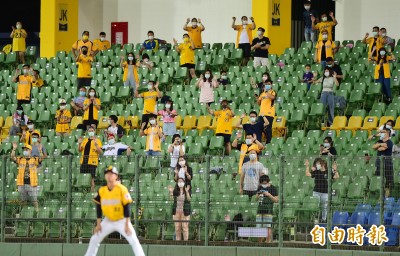 中職》只有1千人卻比MLB更熱血 美職作家:航班恢復就衝台灣! 中職》只有1千人卻比MLB更熱血 美職作家:航班恢復就衝台灣!