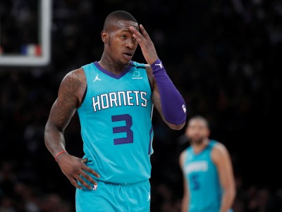 NBA》糗!黃蜂主控不知道喬丹完成過兩次三連霸 NBA》糗!黃蜂主控不知道喬丹完成過兩次三連霸