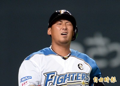 日職》逆向行銷!火腿將推重砲中田翔「吞千K」紀念T恤 日職》逆向行銷!火腿將推重砲中田翔「吞千K」紀念T恤