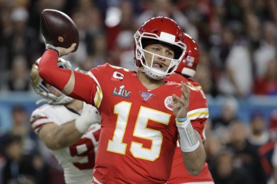 NFL》超越神鱒! 超級盃MVP獲149億延長約成體壇最大約 NFL》超越神鱒! 超級盃MVP獲149億延長約成體壇最大約