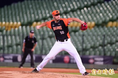中職》布雷克初先發5.2局失5分 餅總:飛球比例高 中職》布雷克初先發5.2局失5分 餅總:飛球比例高