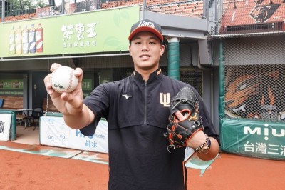 中職》自主培訓約簽下張竣凱 餅總:想找他來嘗試看看 中職》自主培訓約簽下張竣凱 餅總:想找他來嘗試看看