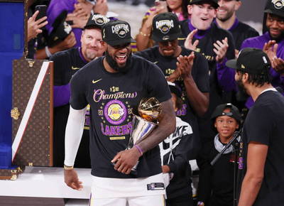 NBA》反種族歧視讓收視率暴跌？ 獨行俠老闆斥：全是因為沒宣傳