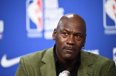 NBA》球星抱團害其餘隊伍變垃圾!喬丹神預言成真 NBA》球星抱團害其餘隊伍變垃圾!喬丹神預言成真