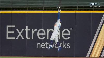 MLB》美技如喝水般容易!貝茲秀超狂接殺再獲美媒驚嘆(影音) MLB》美技如喝水般容易!貝茲秀超狂接殺再獲美媒驚嘆(影音)
