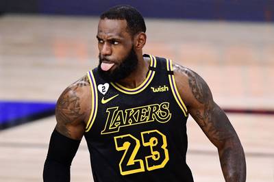 NBA》詹皇每年5800萬保養身體 JR史密斯讚:想打多久都行 NBA》詹皇每年5800萬保養身體 JR史密斯讚:想打多久都行