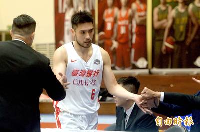 SBL》陳順詳辦退休儀式 台銀「TRUST.相信」邀球迷共襄盛舉 SBL》陳順詳辦退休儀式 台銀「TRUST.相信」邀球迷共襄盛舉