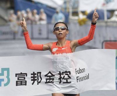 防疫有成》「馬拉松寶貝」曹純玉破全國紀錄 奪國內女子組冠軍 防疫有成》「馬拉松寶貝」曹純玉破全國紀錄 奪國內女子組冠軍