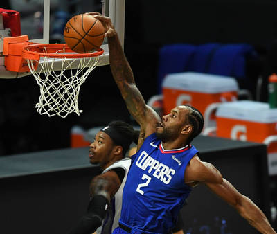 NBA》雷納德超狂「巨掌 」抄截讓網友看傻 快艇收5連勝 NBA》雷納德超狂「巨掌 」抄截讓網友看傻 快艇收5連勝