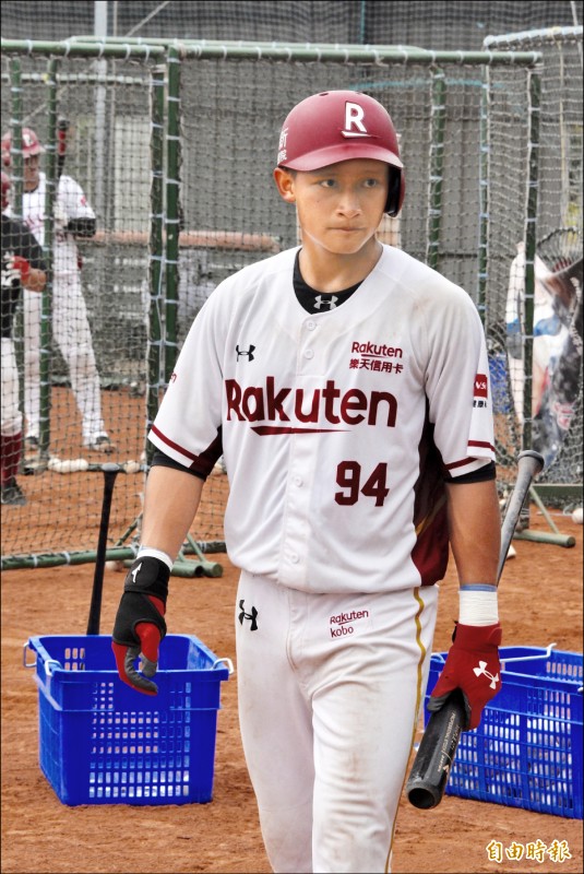 挑戰難以撼動二游》慢動作練守備 馬傑森悟出訣竅 挑戰難以撼動二游》慢動作練守備 馬傑森悟出訣竅