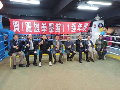 拳擊》「小巨人」郭枝來寶刀未老 率職業拳協培養台灣拳王 拳擊》「小巨人」郭枝來寶刀未老 率職業拳協培養台灣拳王