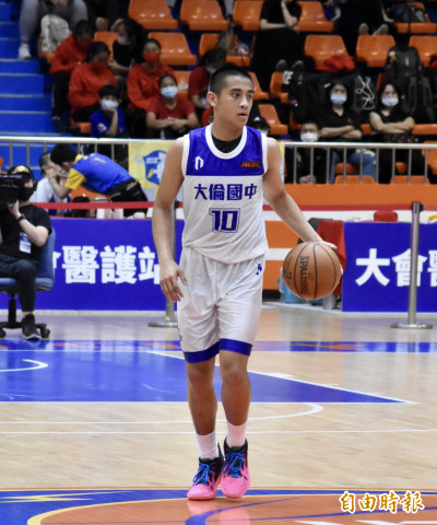 JHBL》平均28.1分 大倫184公分林現惟成本屆「最強國中生」 JHBL》平均28.1分 大倫184公分林現惟成本屆「最強國中生」