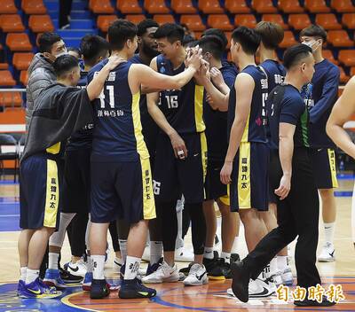 籃球》移交海神起手式? 九太釋出6球員、總教練請辭 籃球》移交海神起手式? 九太釋出6球員、總教練請辭