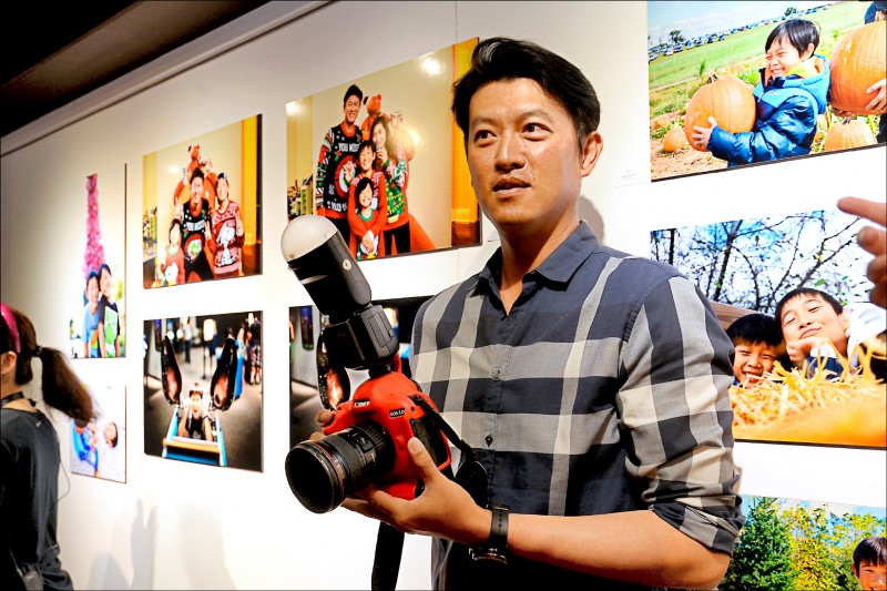 爸爸是王建民 兩個男孩卻愛足球