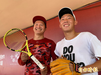 中職》「我們是網友第一次見面」 曾俊欣與陳禹勳在桃園網聚