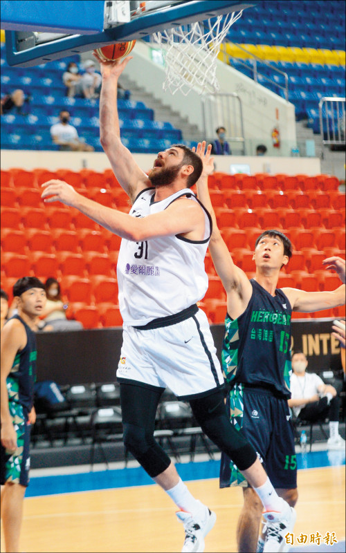 跨聯盟邀請賽》阿提諾練嘴 培訓被痛宰