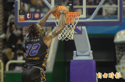 T1》雲豹25分破紀錄逆轉　霍華德發揮價值+半場喊話奏效