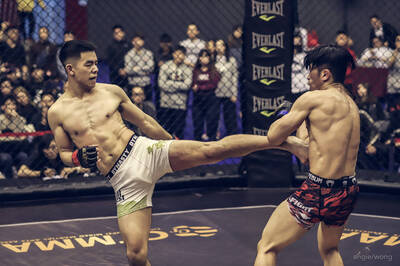 格鬥》本週日紅館擂台熱戰！臉書CEO教練吳仲凱壓軸開打