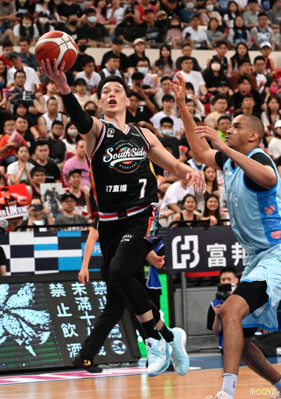 PLG》林書豪合作13年的按摩師涉密醫    北檢分他字案偵辦