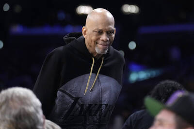 NBA》英雄相惜！賈霸讚詹皇「不需再證明什麼」 評湖人輸球關鍵原因