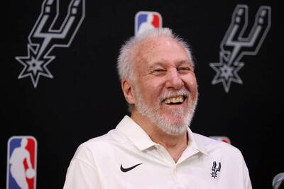 NBA》為何74歲仍不言退？ 名人堂教頭帕波維奇幽默回覆笑翻全場