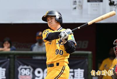 中職》棒打悍將一指黃保羅！ 兄弟金手套江坤宇復健賽猛敲雙安
