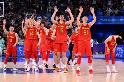 亞運籃球》中國隊32天內輸菲律賓2次 總教練：我不是魔法師....
