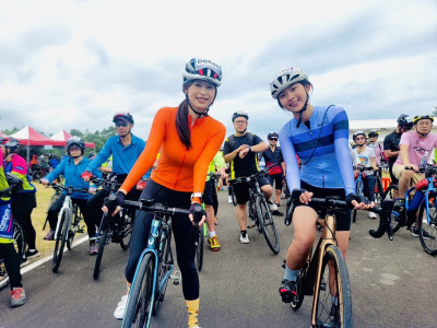 自由車》極點慢旅富貴角燈塔 台日網紅踩動踏板暢遊北海岸