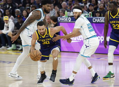 柯瑞「兄弟對決」率勇士3連勝  今日NBA戰績